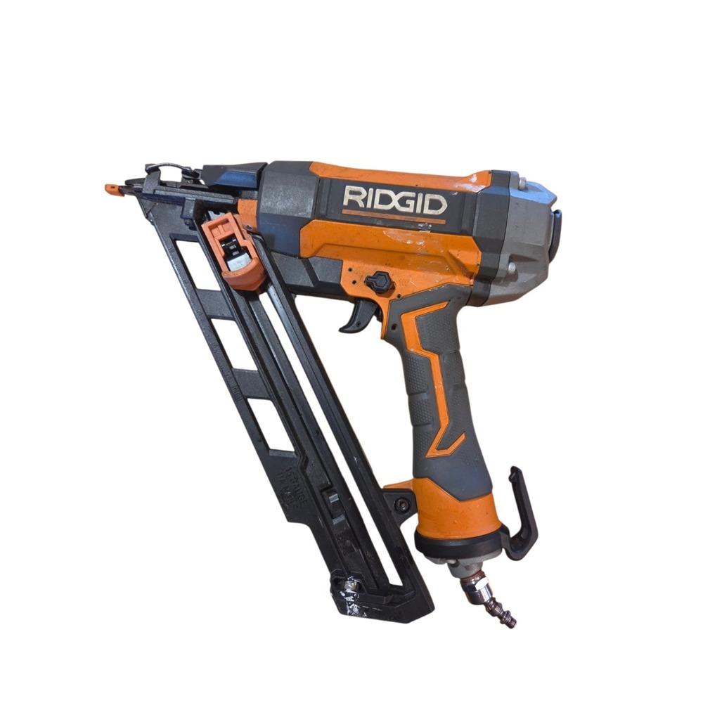 Ridgid R09899B pneumatic Brushless 15-Gauge Angled Finish Nailer ME2